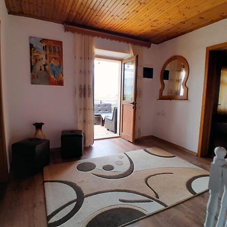 Guest House Ejona Gjirokaster Exterior photo