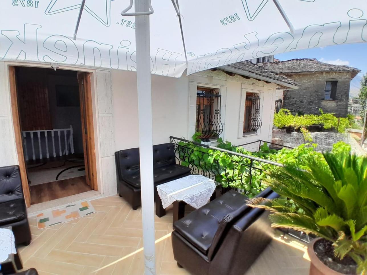 Guest House Ejona Gjirokaster Exterior photo