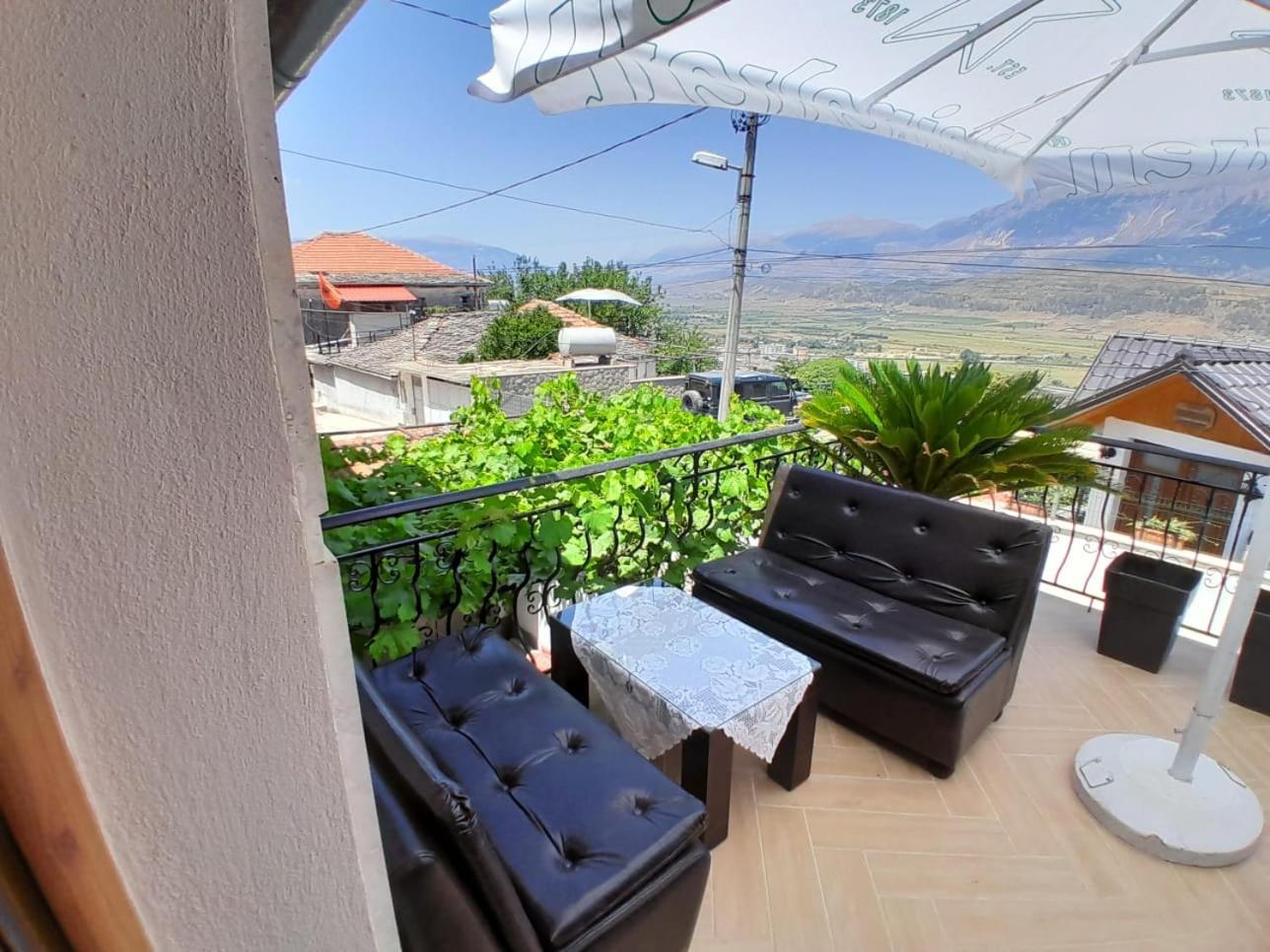 Guest House Ejona Gjirokaster Exterior photo