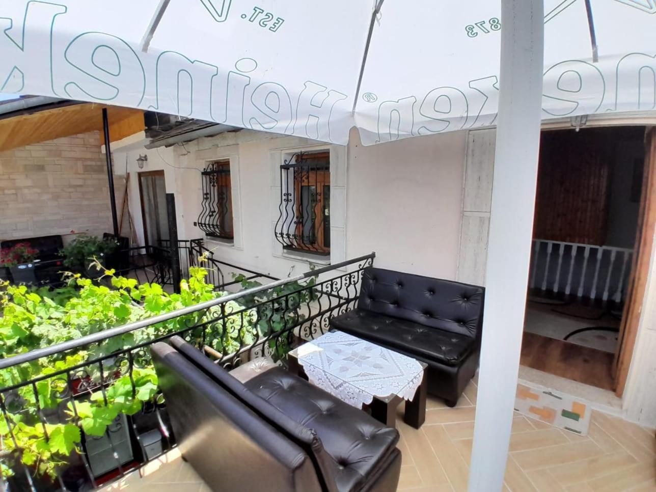 Guest House Ejona Gjirokaster Exterior photo